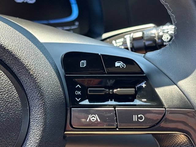 Certified 2025 Hyundai Elantra Sport FWD image 17