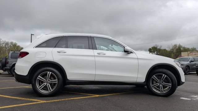 Used 2021 Mercedes-Benz GLC 300 4MATIC image 4