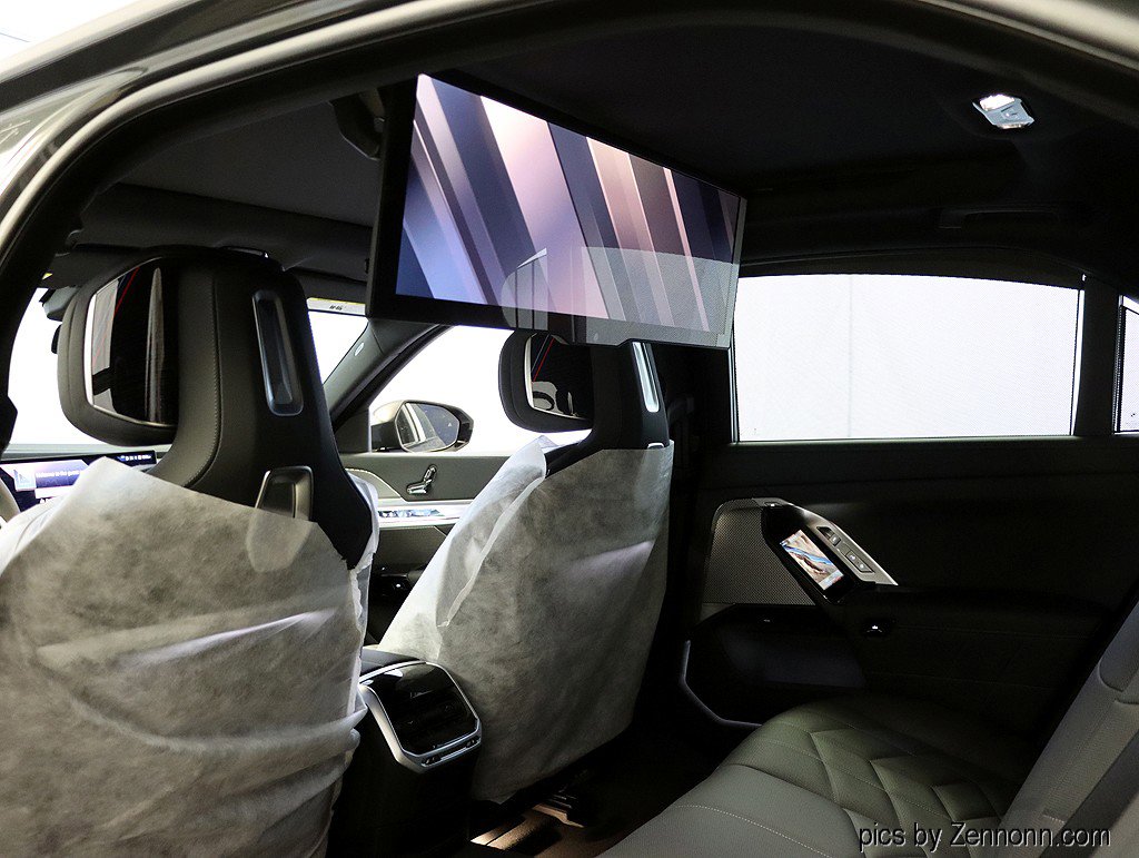 New 2026 BMW 740i xDrive image 14