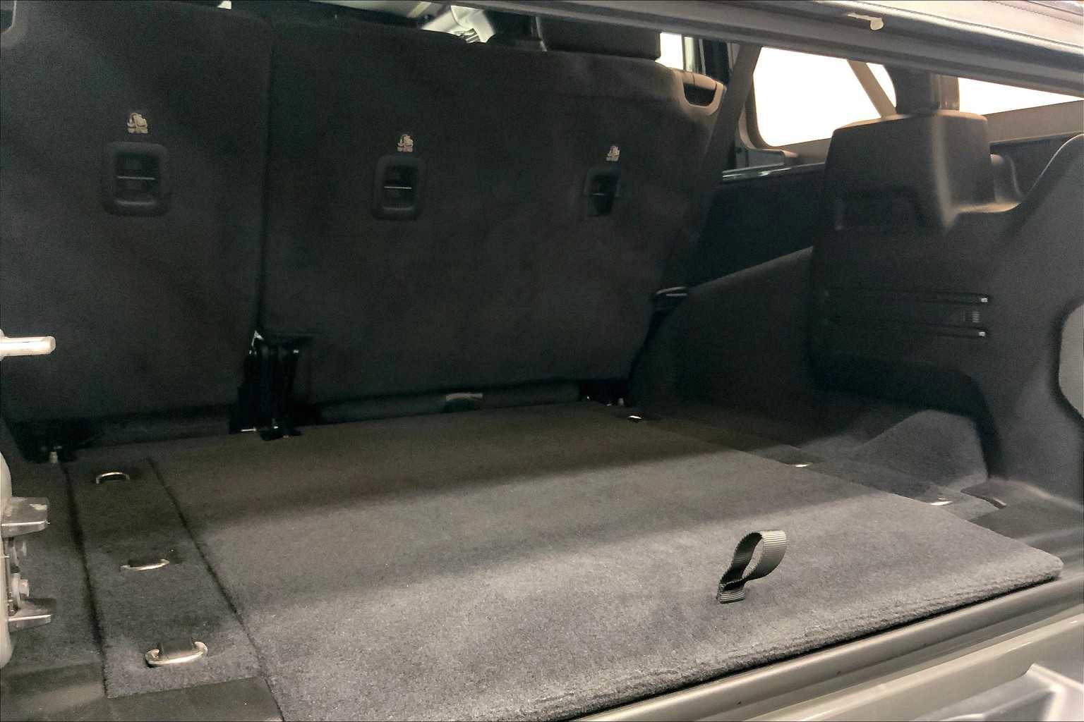 Used 2020 Jeep Wrangler Unlimited Sahara image 15