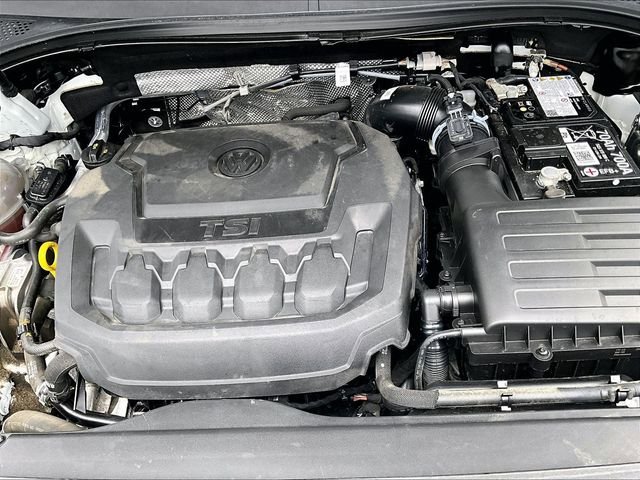 Used 2024 Volkswagen Tiguan SE image 32