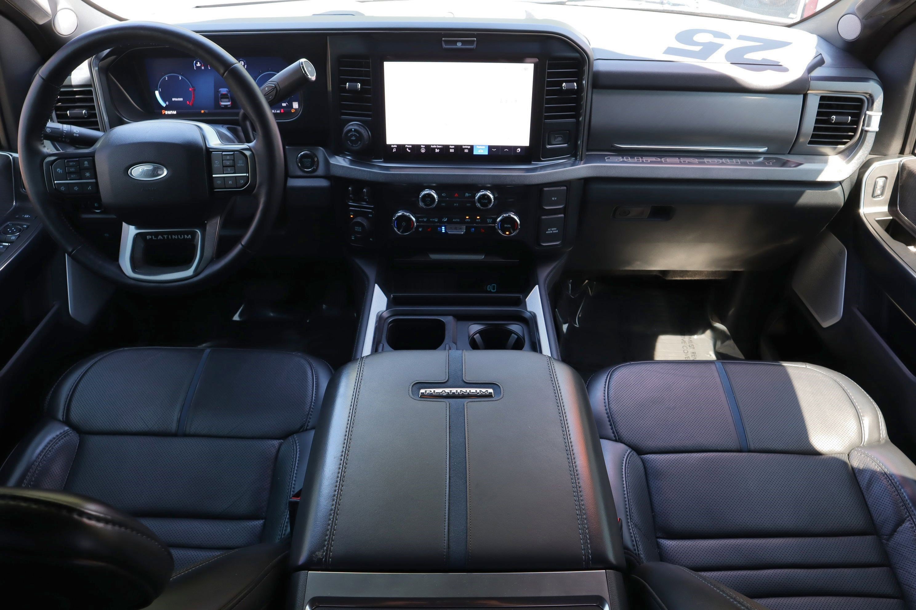 Used 2025 Ford F250 Platinum AWD/4WD image 7