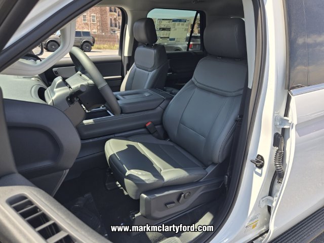 New 2026 Ford Expedition Active RWD image 6