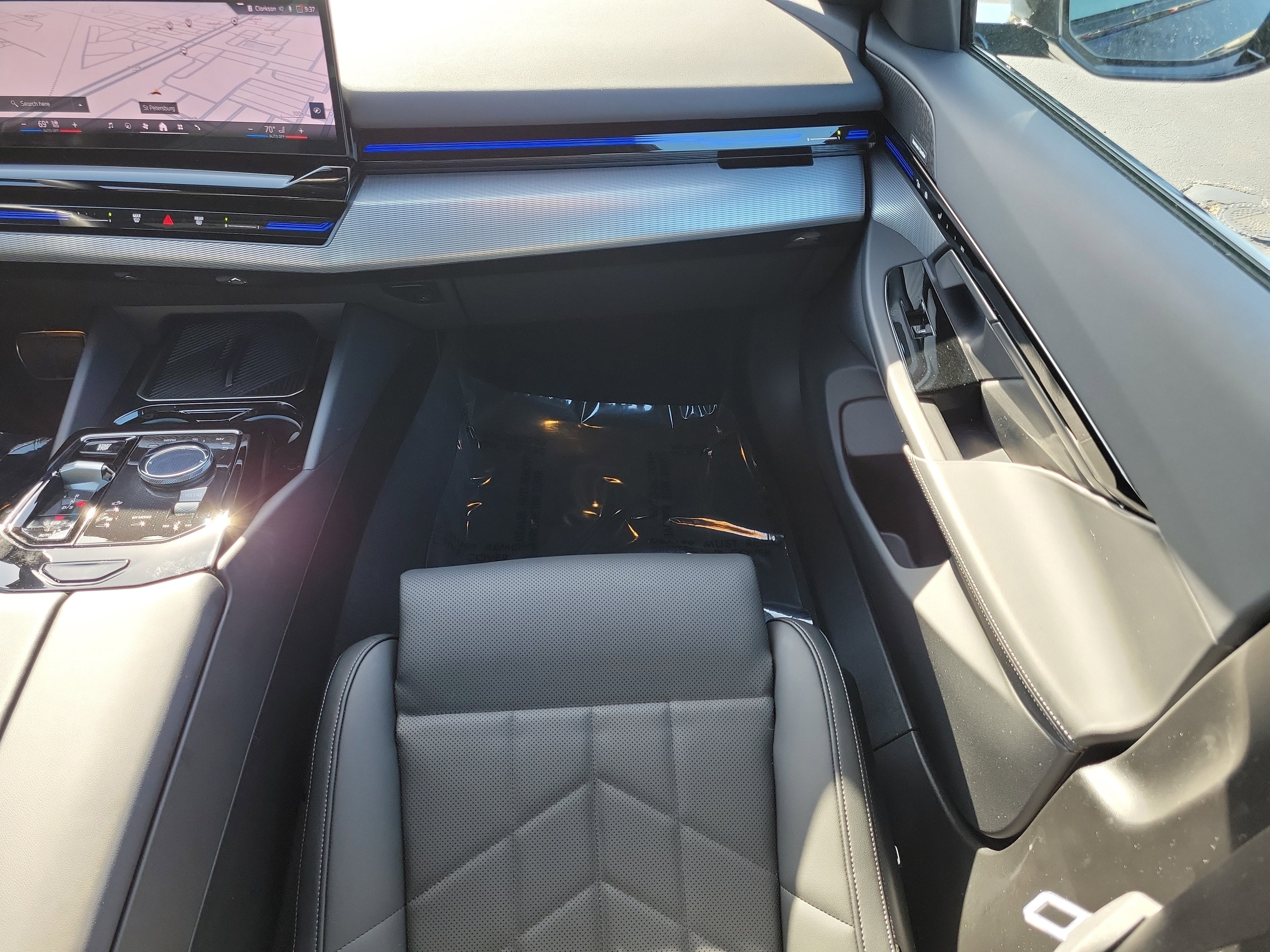 Used 2026 BMW 530i w/ M Sport Package image 14