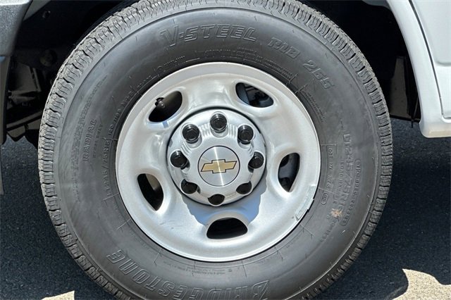 New 2025 Chevrolet Express 2500 Work Van w/ Driver Convenience Package image 33