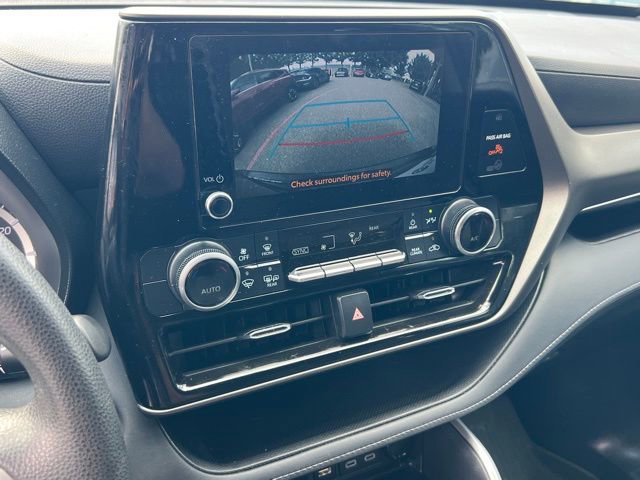 Used 2023 Toyota Highlander L image 24