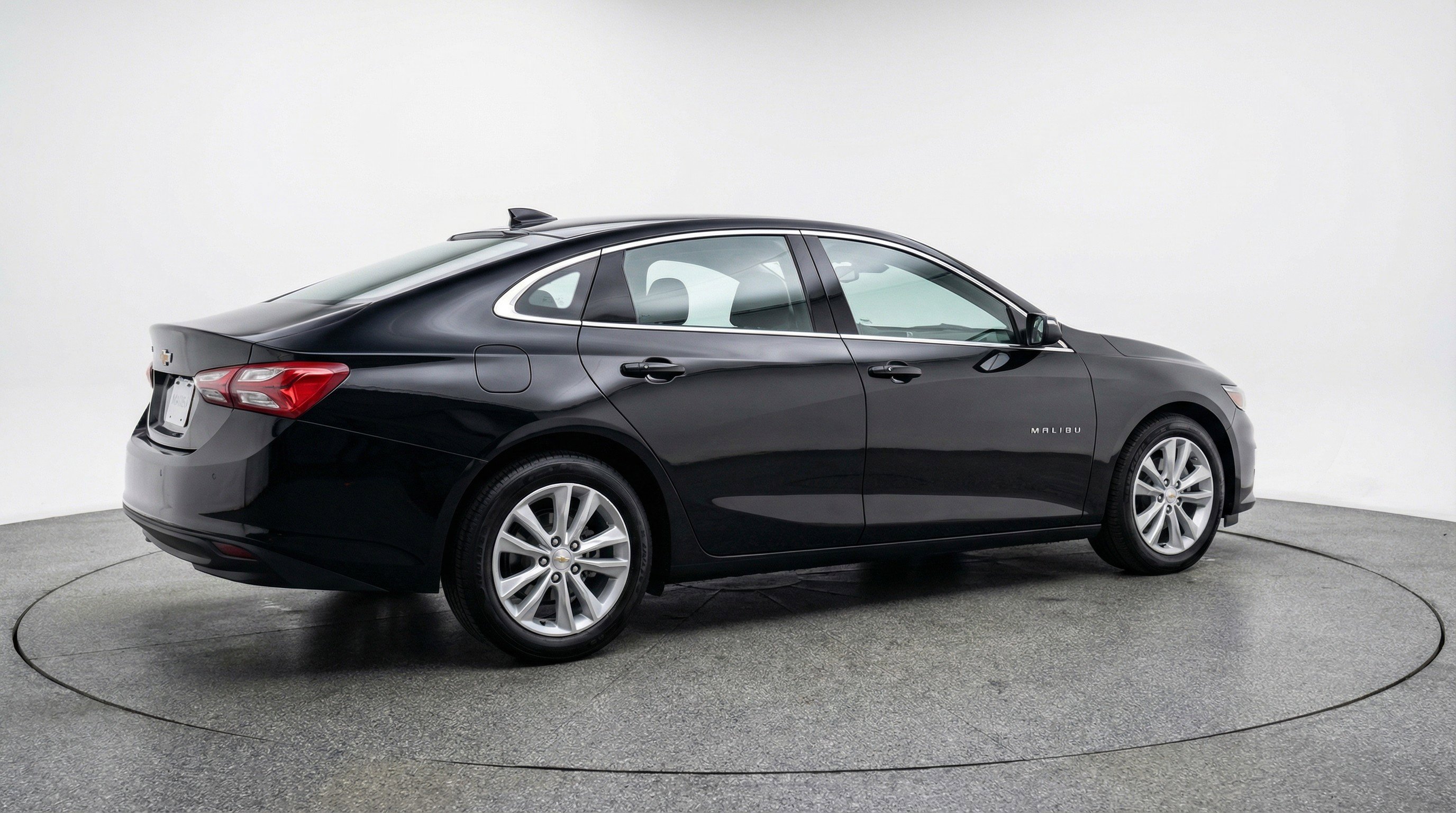 Used 2024 Chevrolet Malibu LT image 9