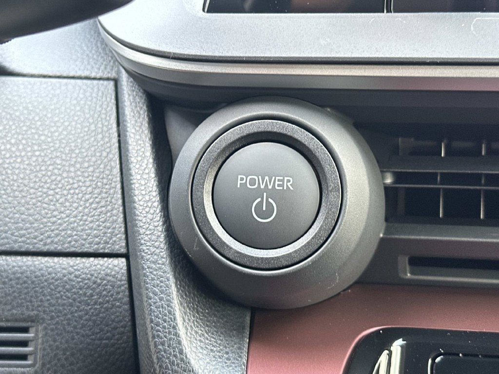 New 2027 Toyota Prius Plug-In Hybrid FWD image 33