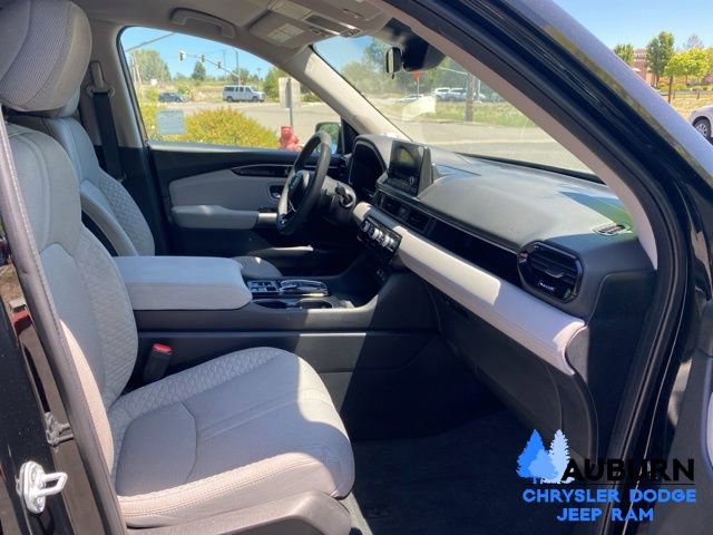 Used 2023 Honda Pilot LX image 13