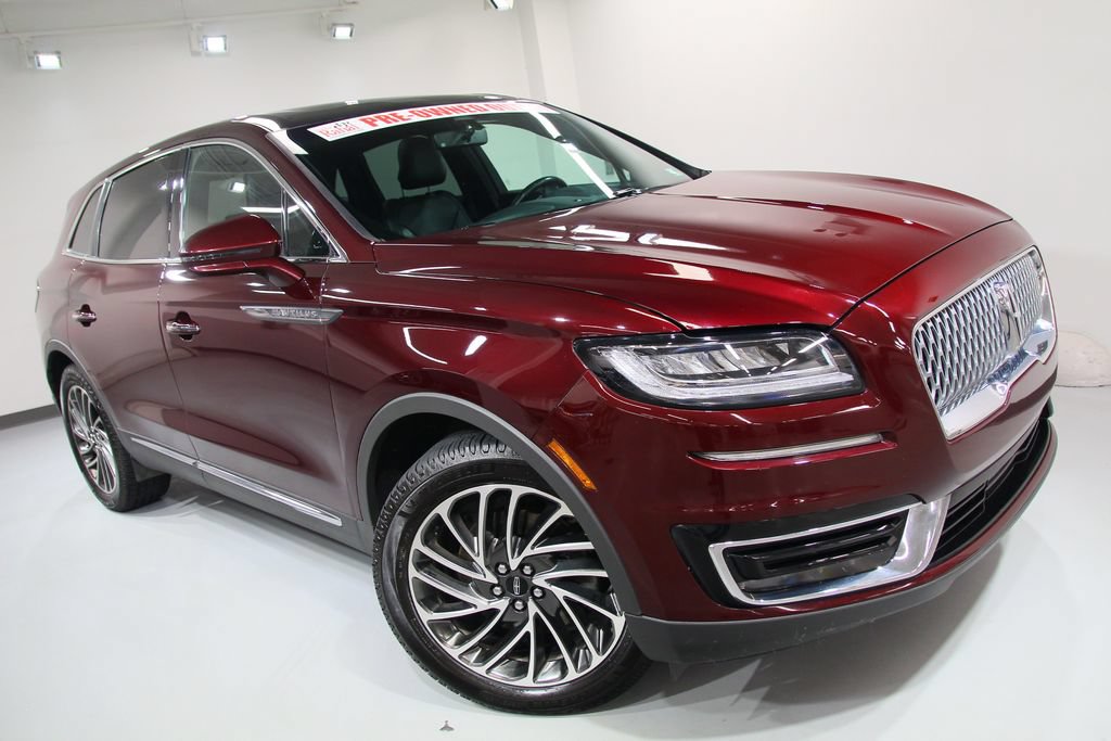 Used 2019 Lincoln Nautilus Reserve w/ Class II Trailer Tow Package AWD/4WD image 11