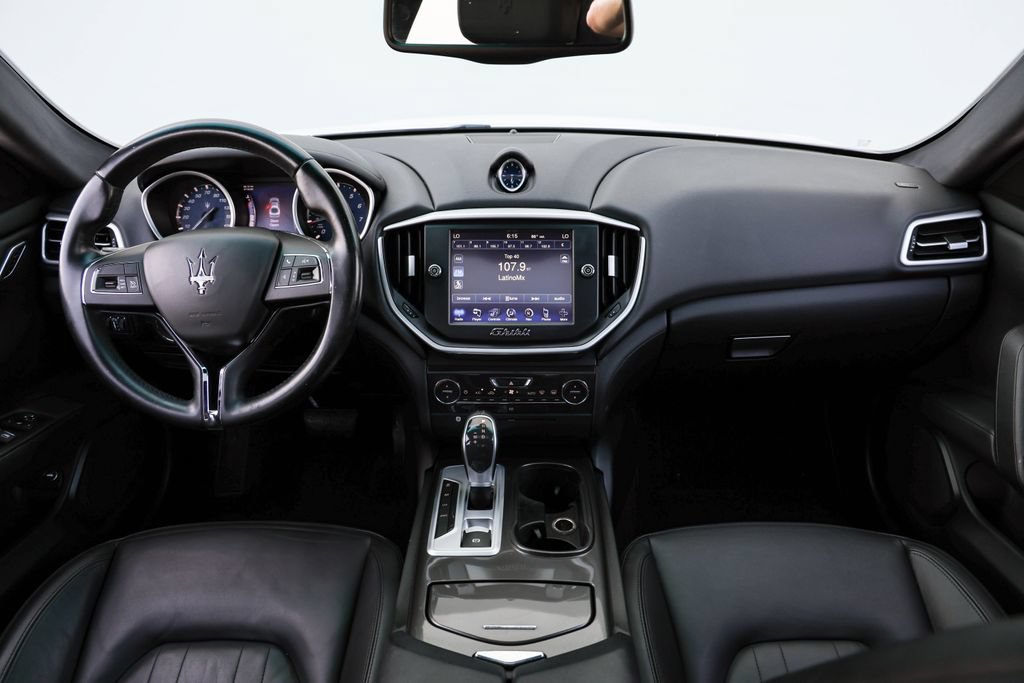 Used 2015 Maserati Ghibli RWD image 33