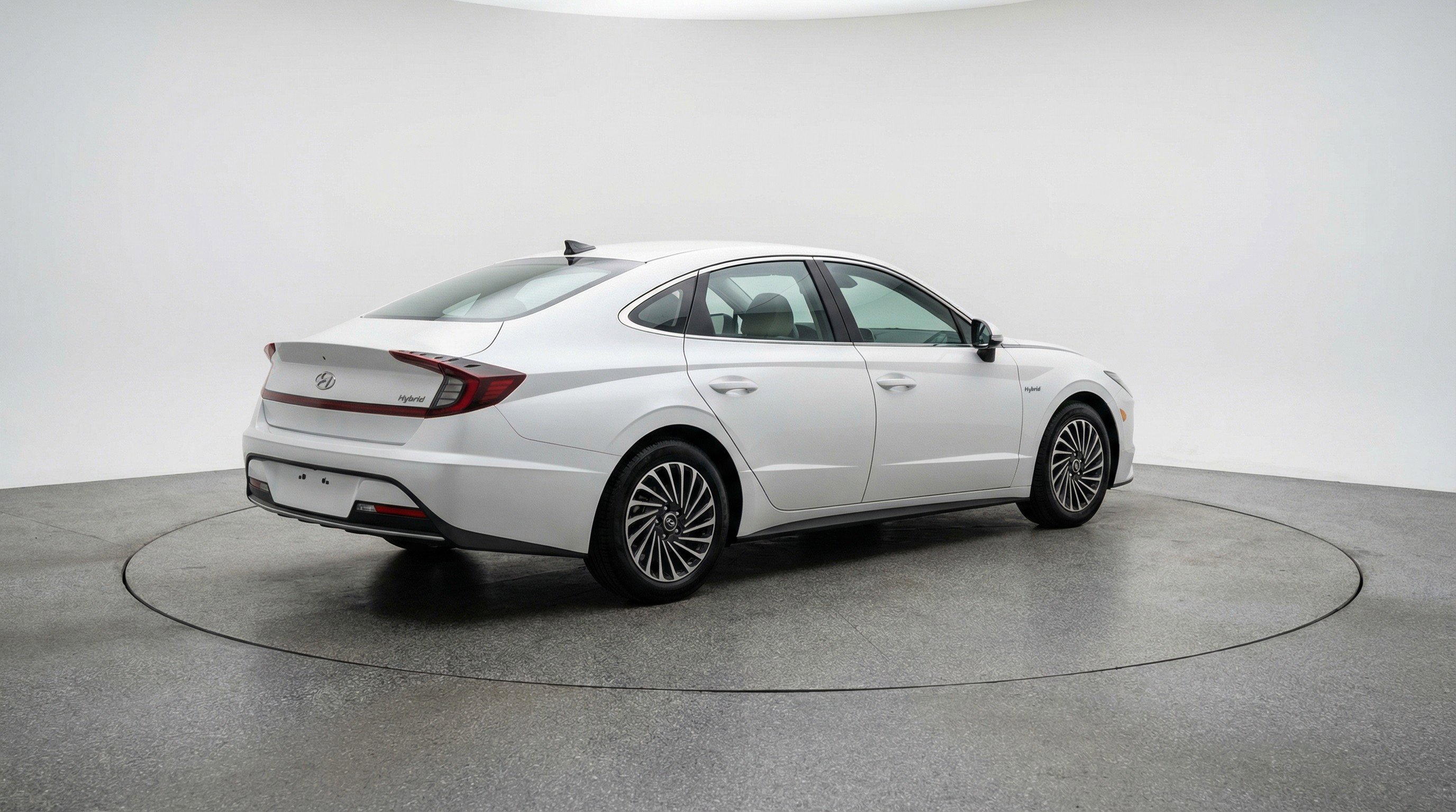 Used 2025 Hyundai Sonata SEL FWD image 9