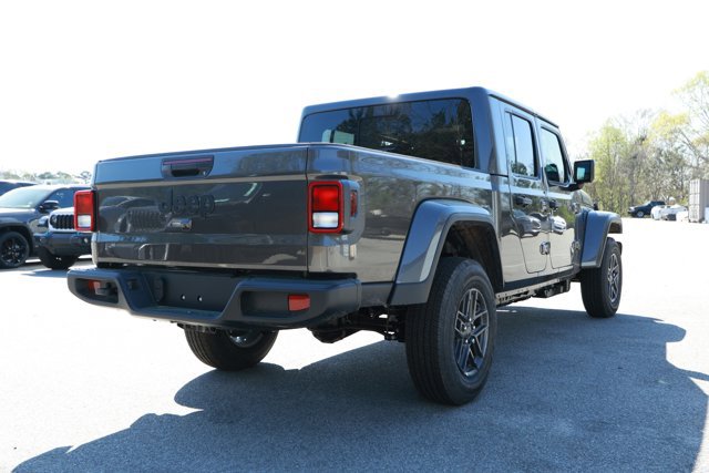 New 2026 Jeep Gladiator Sport image 6