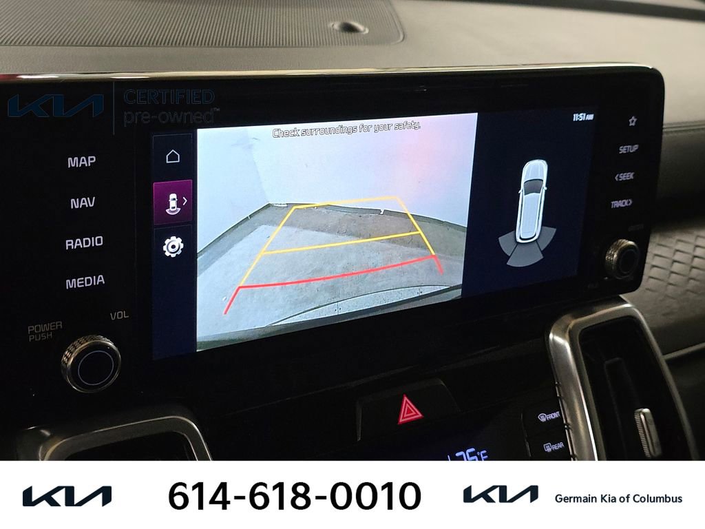 Certified 2023 Kia Sorento SX image 30