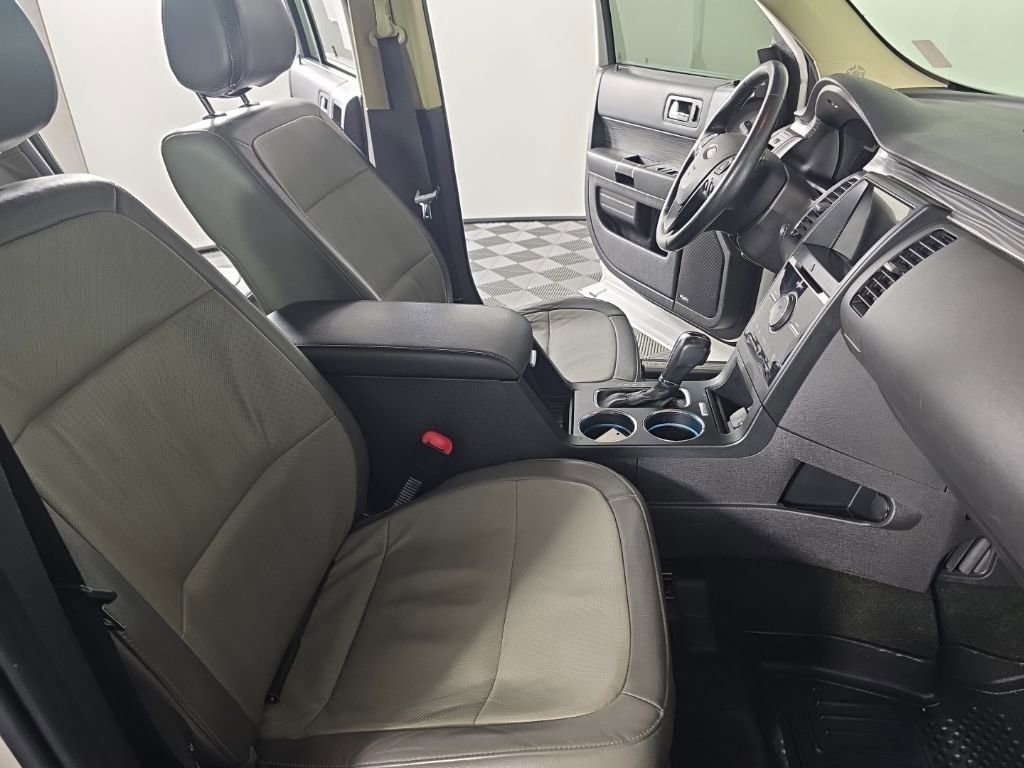Used 2016 Ford Flex Limited w/ Limited Appearance Package image 43