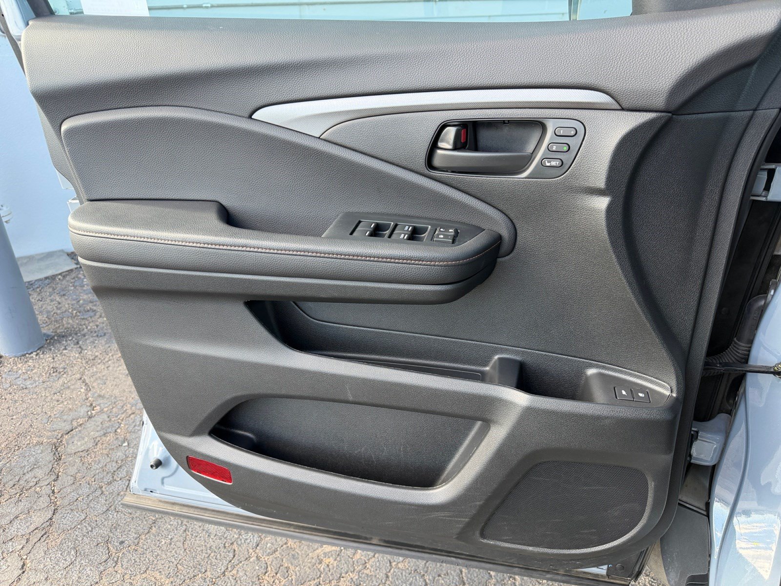 Used 2023 Honda Passport TrailSport image 13