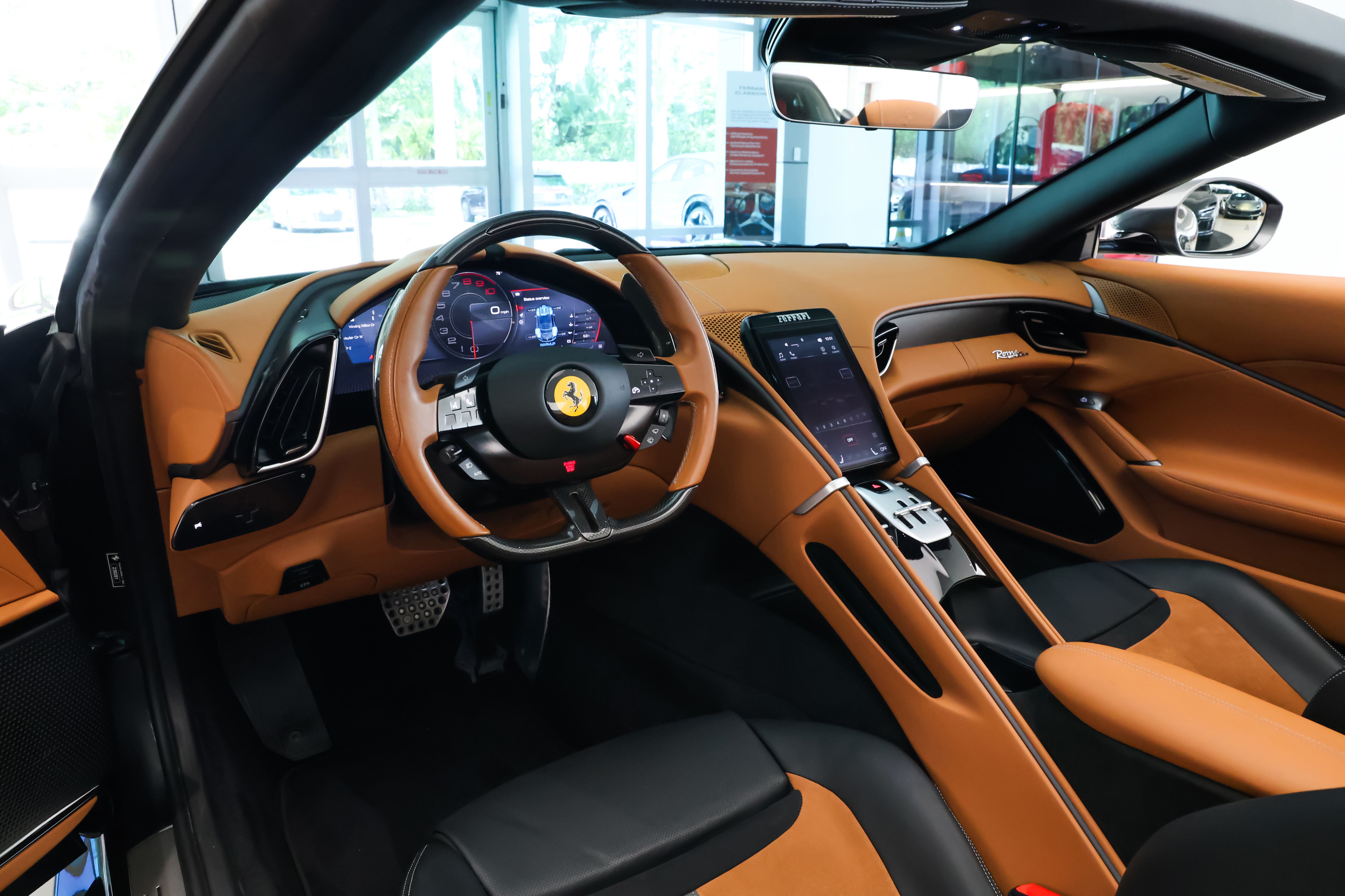 Used 2025 Ferrari Roma Spider RWD image 9