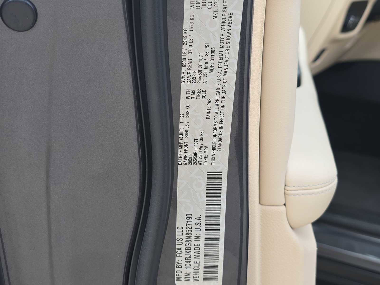 Used 2022 Jeep Grand Cherokee L Limited AWD/4WD image 29