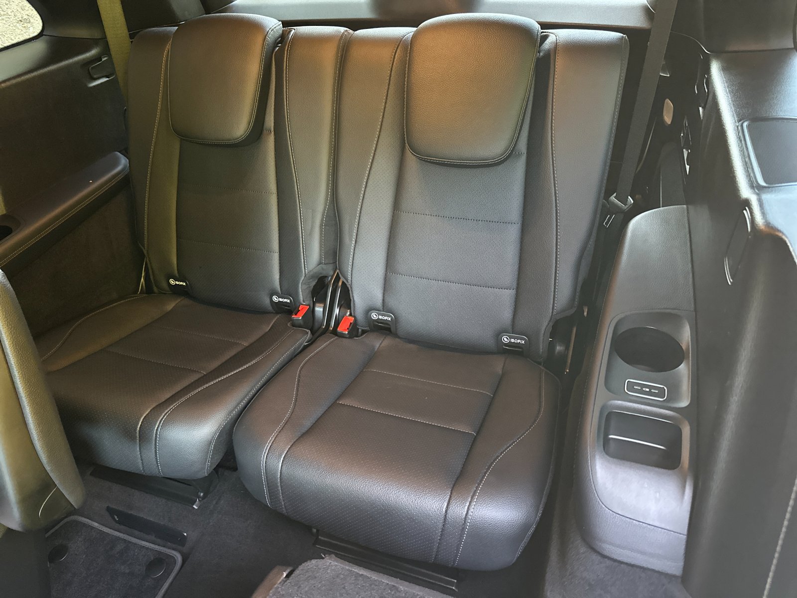 Used 2021 Mercedes-Benz GLS 450 4MATIC image 15