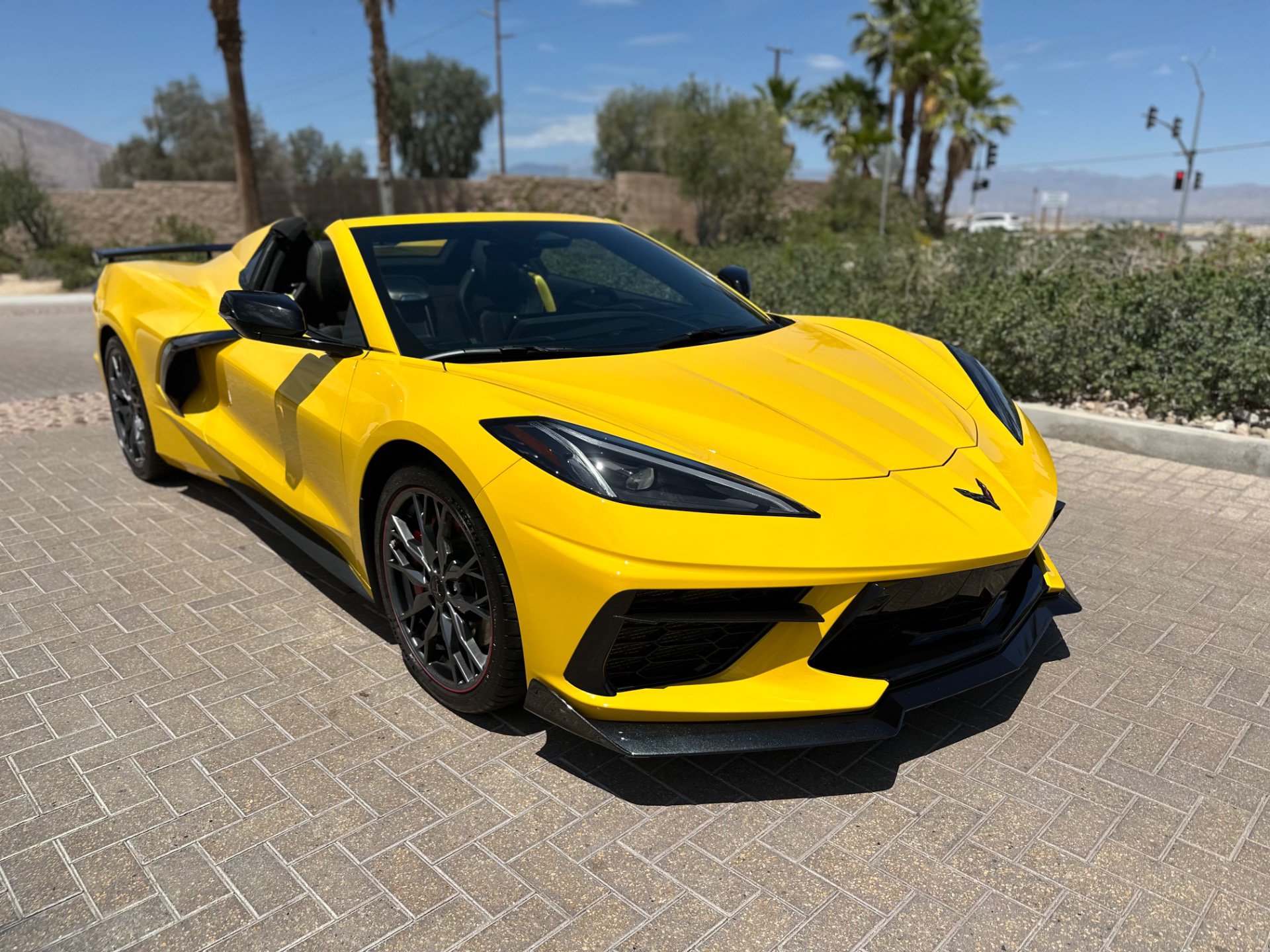 Used 2026 Chevrolet Corvette Stingray Premium Conv w/ Z51 Performance Package RWD image 38