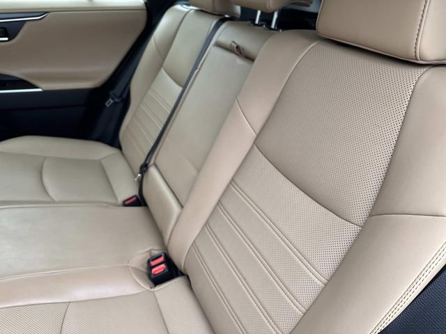 Used 2019 Toyota RAV4 Limited w/ Limited Grade Weather Package AWD/4WD image 13