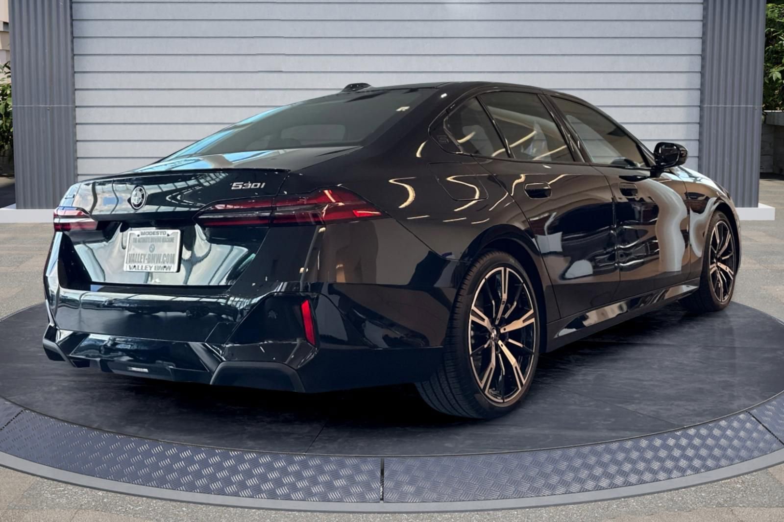 New 2026 BMW 530i xDrive image 4