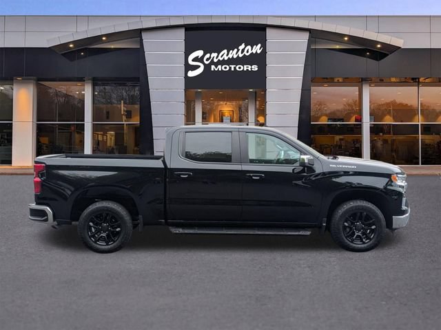 Used 2024 Chevrolet Silverado 1500 LT AWD/4WD image 6