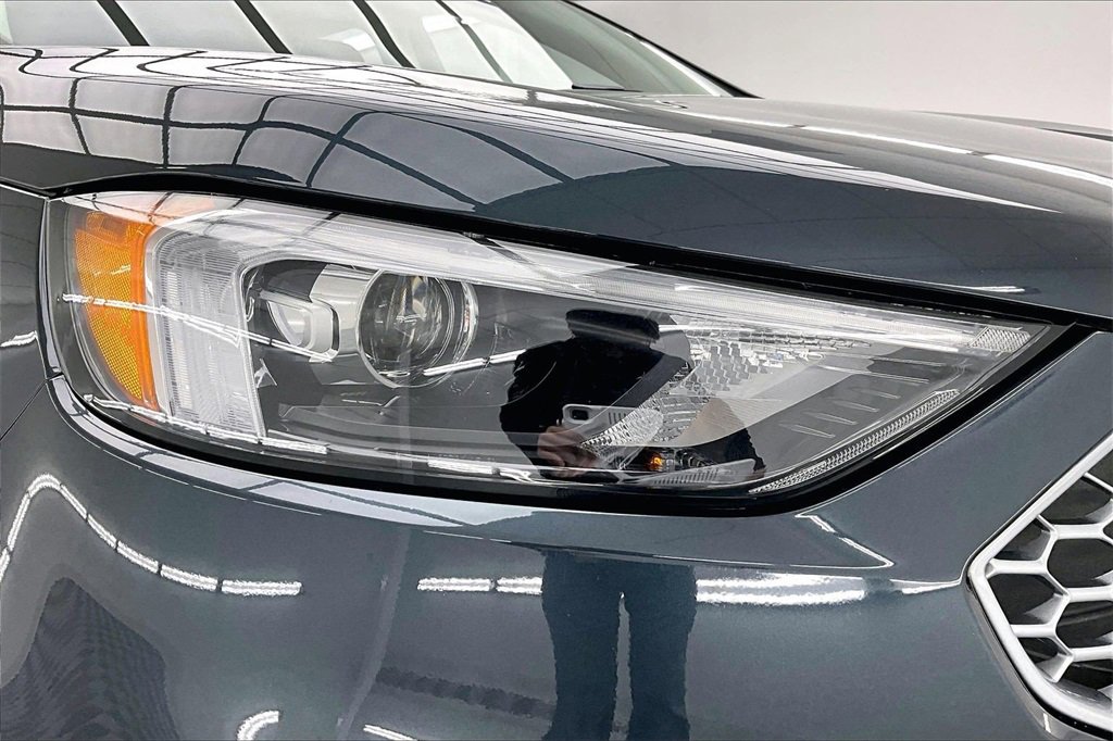 Used 2024 Ford Edge SEL w/ Convenience Package image 29