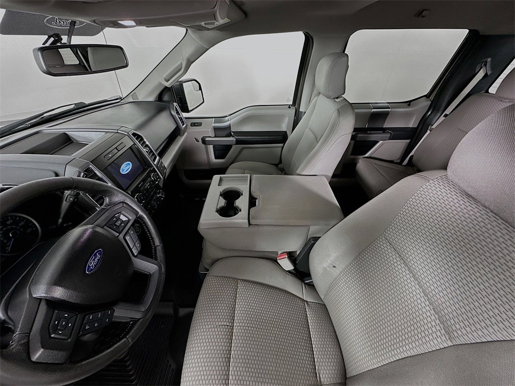 Used 2016 Ford F150 XLT w/ Equipment Group 302A Luxury image 11