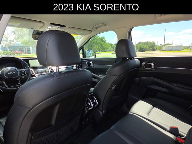Used 2023 Kia Sorento S FWD image 19