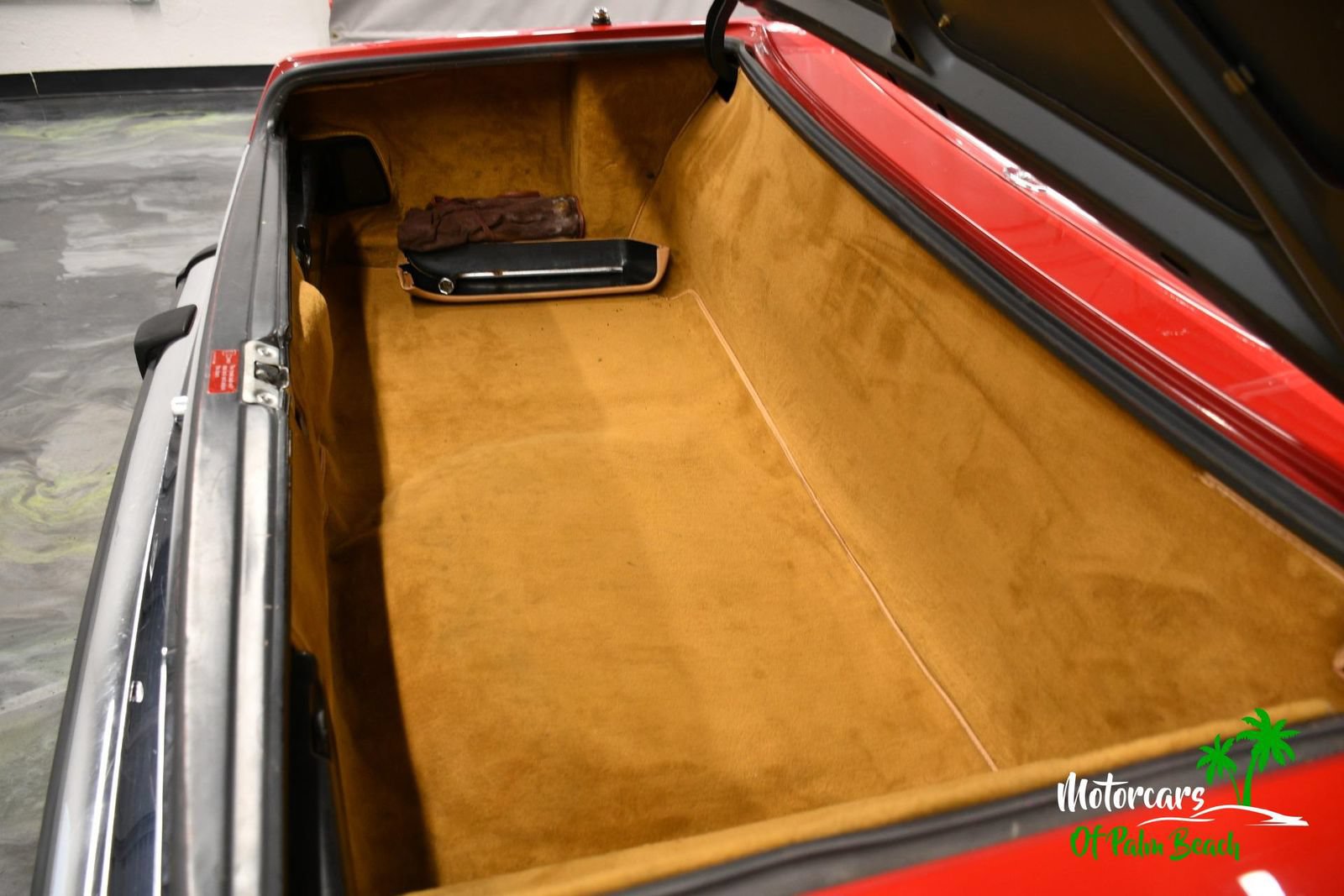 Used 1987 Mercedes-Benz 560 SL image 26