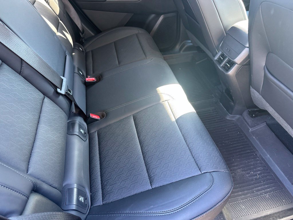 Used 2026 Chevrolet Equinox LT FWD image 13