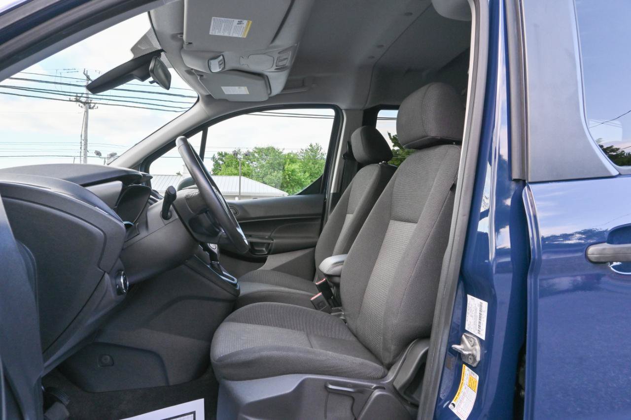 Used 2018 Ford Transit Connect XL FWD image 2