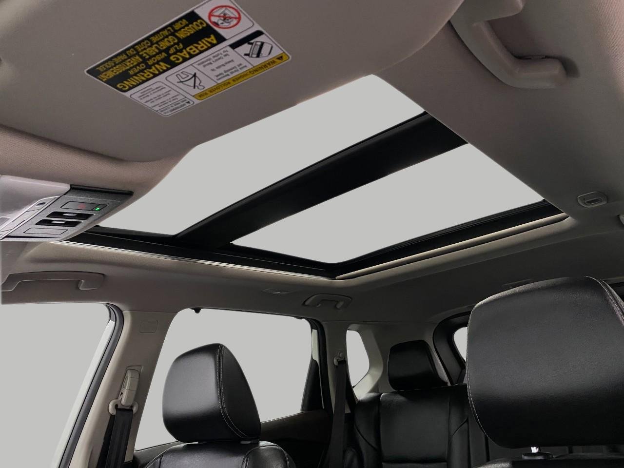 Used 2021 Nissan Rogue SL image 31