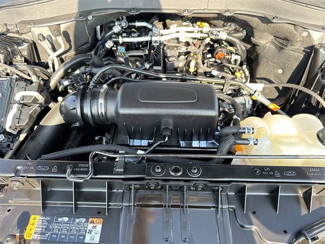 Certified 2022 Ford Explorer XLT w/ Equipment Group 202A image 22