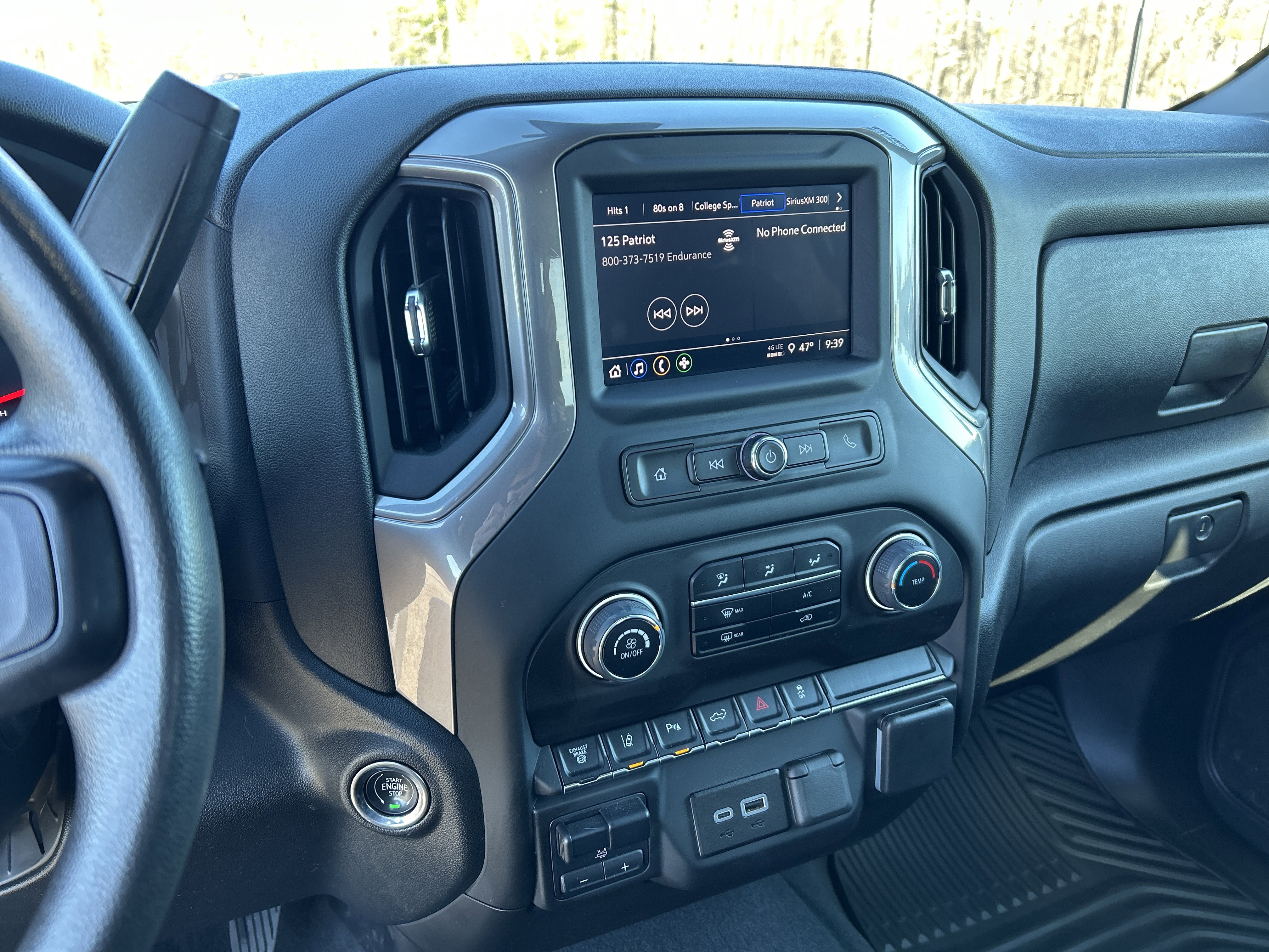 Used 2024 Chevrolet Silverado 2500 Custom w/ Custom Value Package AWD/4WD image 17