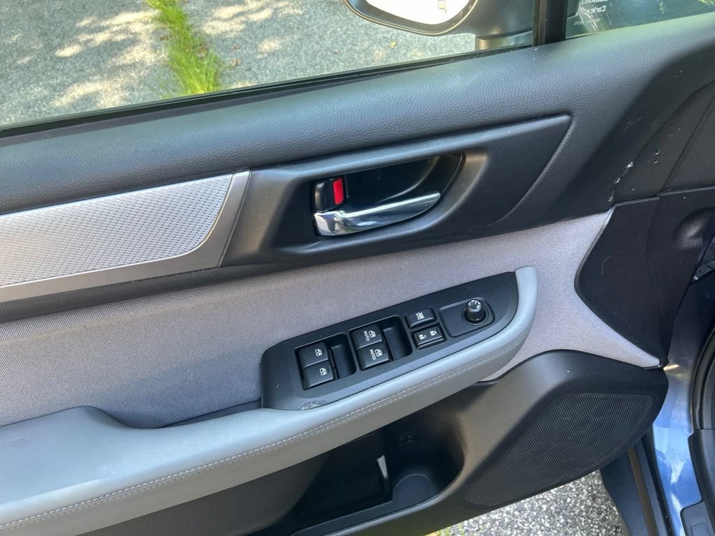 Used 2018 Subaru Outback 2.5i Premium AWD/4WD image 14