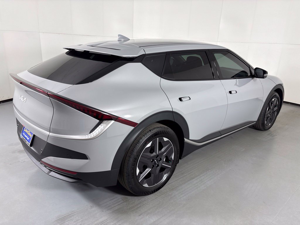 New 2026 Kia EV6 Light RWD image 8