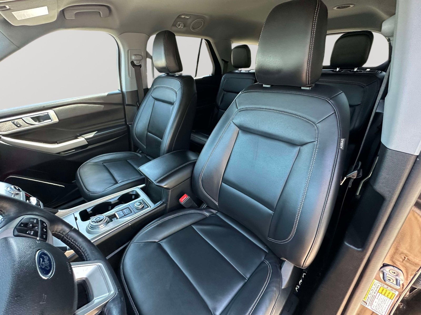 Used 2023 Ford Explorer XLT w/ Equipment Group 202A AWD/4WD image 23