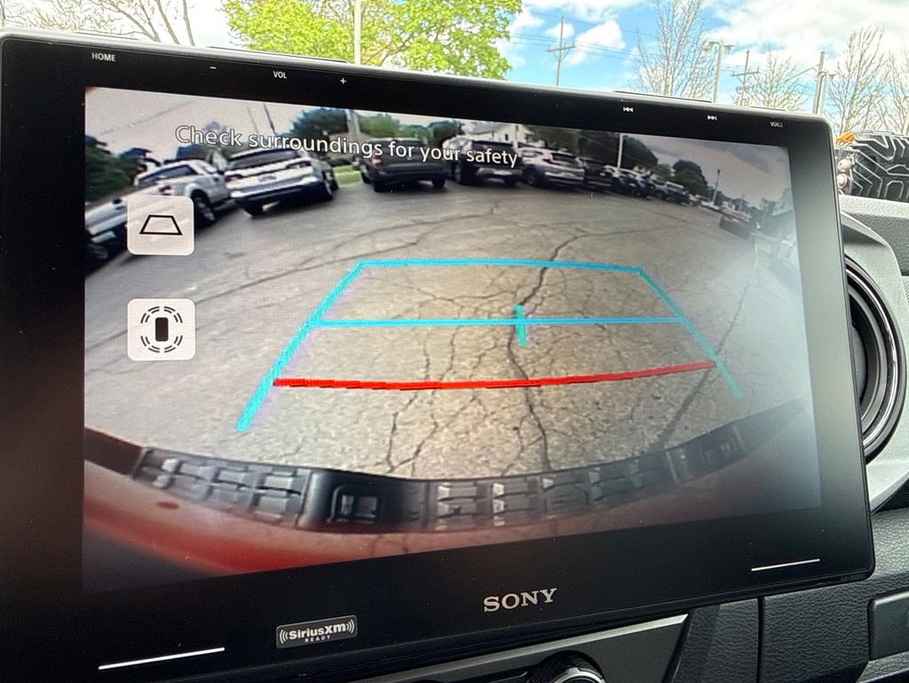 Used 2021 Toyota Tacoma TRD Off-Road w/ Technology Package AWD/4WD image 26