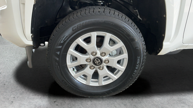 Used 2024 Toyota Tacoma SR AWD/4WD image 26