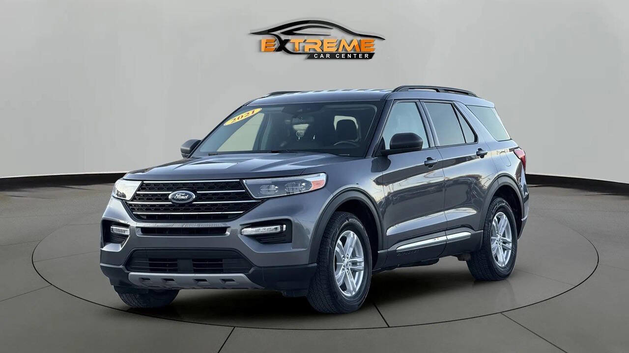Used 2021 Ford Explorer XLT w/ Equipment Group 202A AWD/4WD image 1