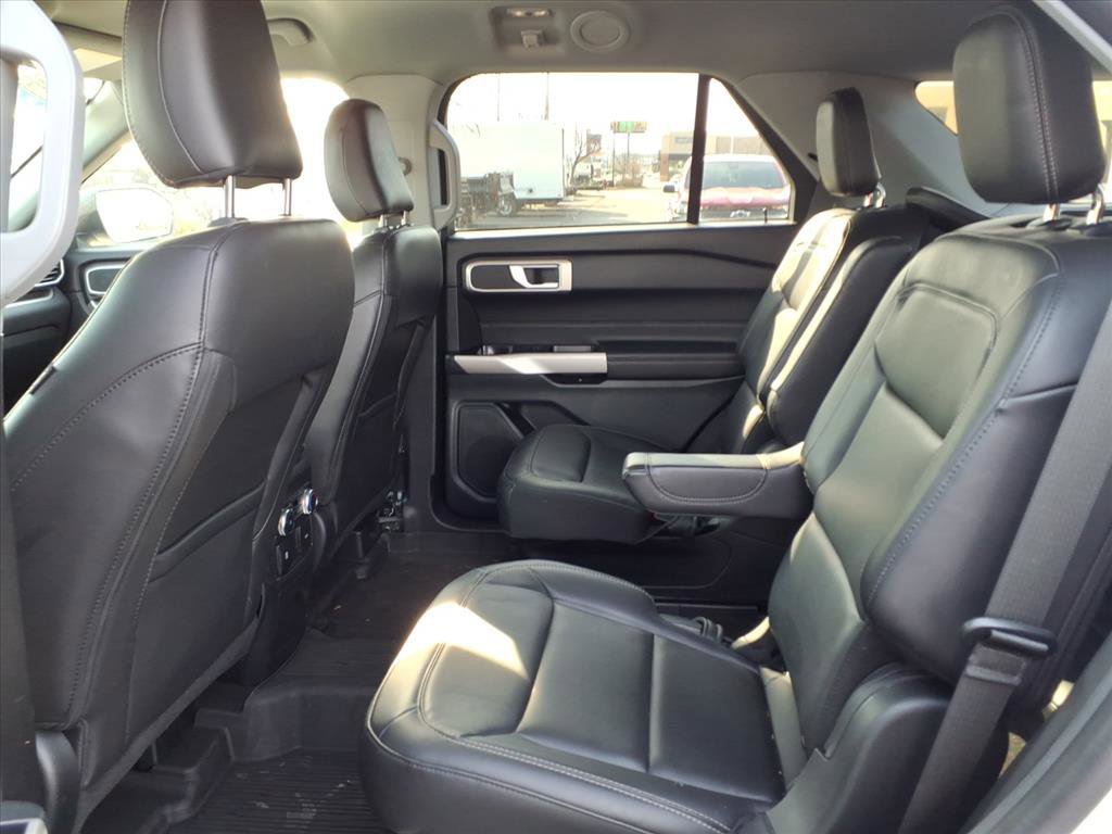 Used 2022 Ford Explorer XLT w/ Equipment Group 202A image 26