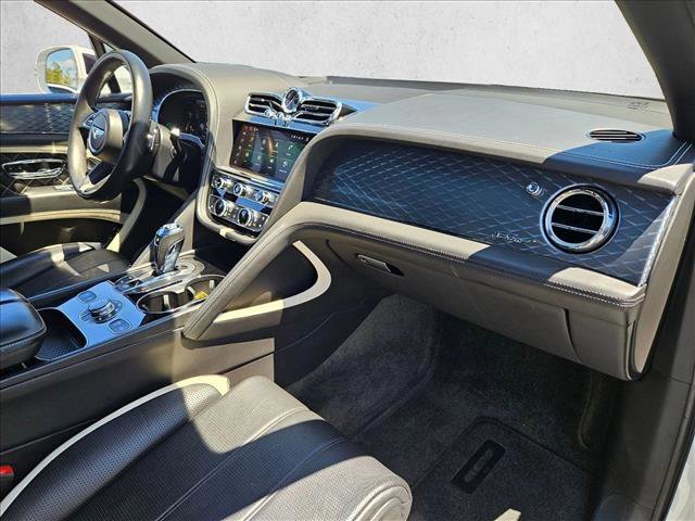 Used 2021 Bentley Bentayga Speed AWD/4WD image 22