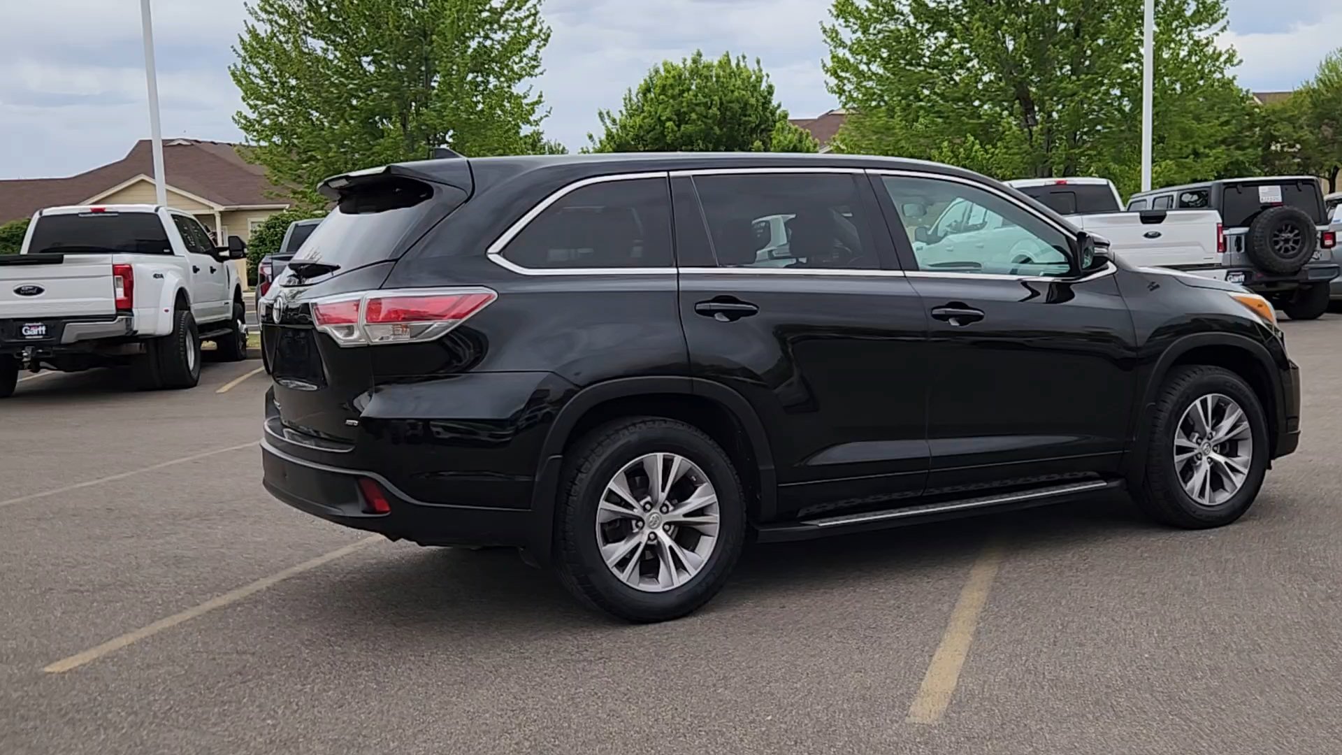 Used 2015 Toyota Highlander Plus AWD/4WD image 14