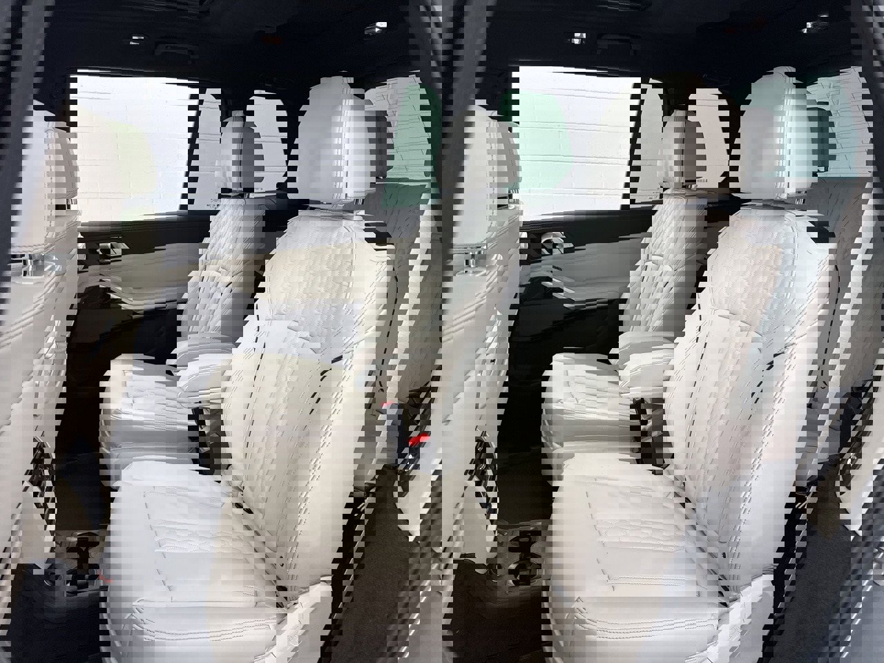 New 2026 BMW X7 xDrive40i w/ M Sport Package image 43