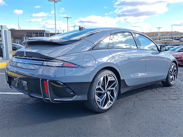 New 2025 Hyundai Ioniq 6 Limited image 4