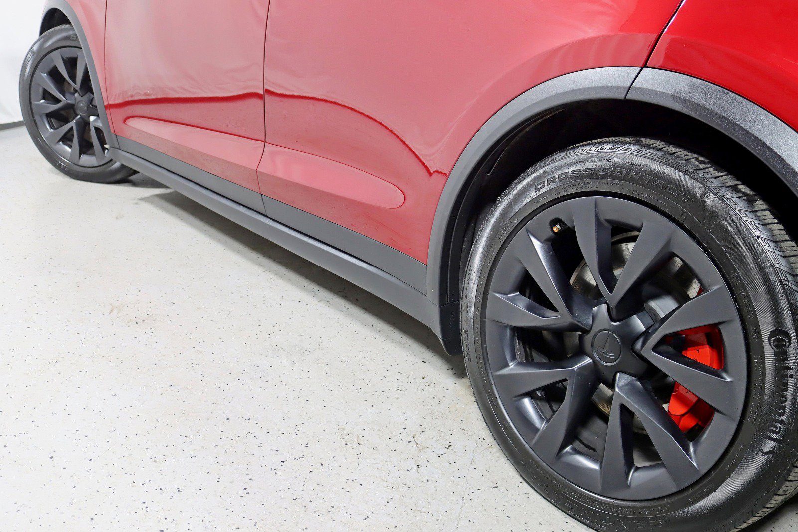 Used 2023 Tesla Model X Plaid image 13