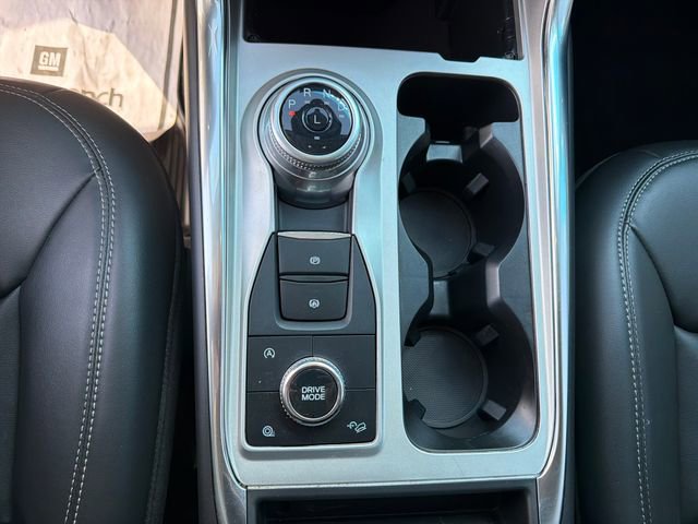 Used 2024 Ford Explorer XLT w/ Equipment Group 202A AWD/4WD image 27