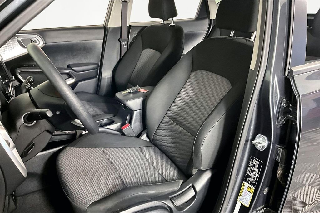 Used 2023 Kia Soul LX w/ LX Technology Package image 21